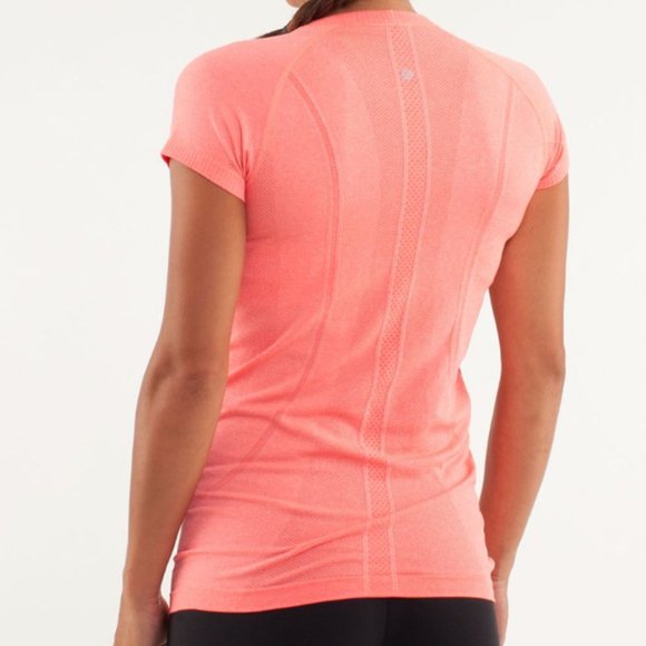 (1665) 🍋 LULULEMON RUN: Swiftly Tech Short Sleeve Crew - Picture 2 of 2
